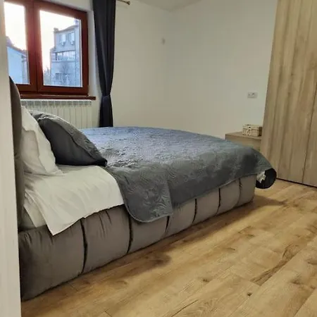 Cozy Apartment Near City Center Bucharest Exterior photo