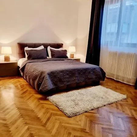 Cozy Apartment Near City Center Bucharest Exterior photo