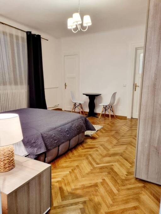 Appartamento Cozy Near Center Bucarest