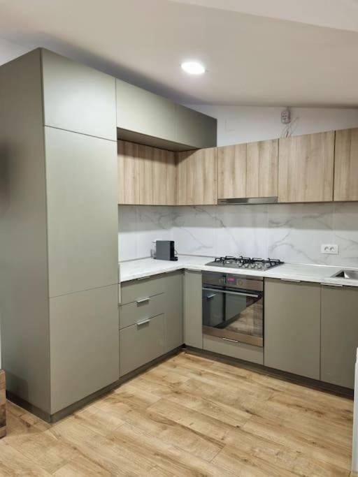Cozy Near Center דירה