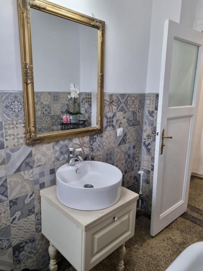 Appartamento Cozy Near Center Bucarest